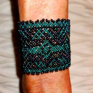 6 in Colorful Beaded Bracelet